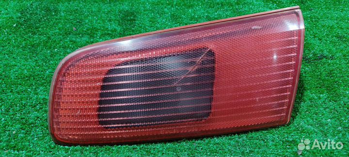 Задний правый фонарь Mazda Demio DY