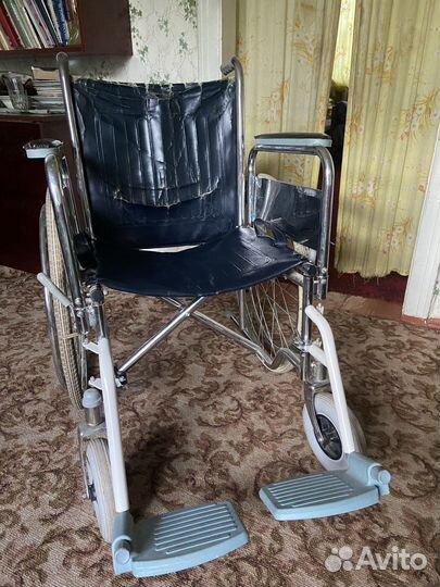 Инвалидная коляска