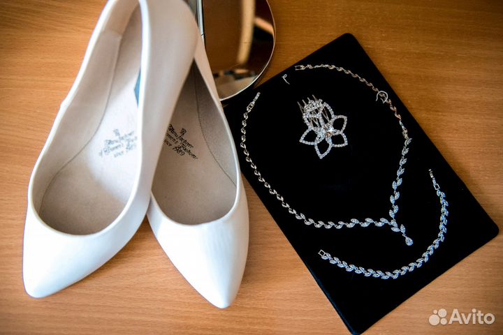 Колье, серьги и браслет