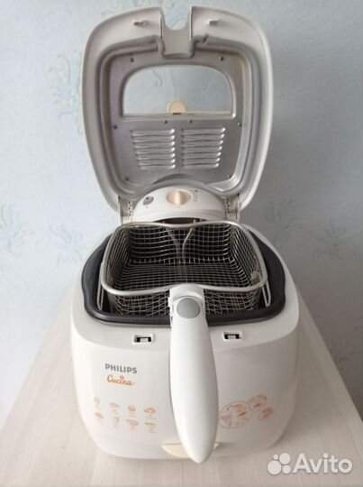 Фритюрница б/у очень мало Рhilips Cucina HD6141