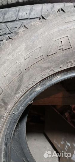 Bridgestone Blizzak Ice 265/65 R17