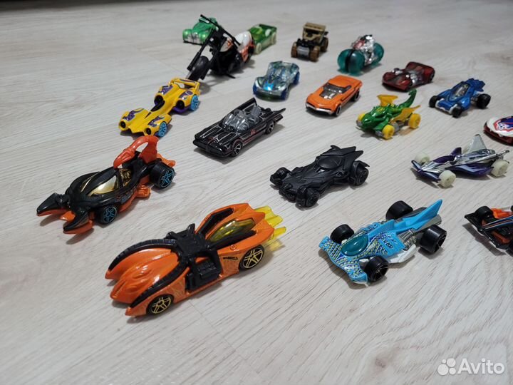 Коллекционные машинки Hot Wheels