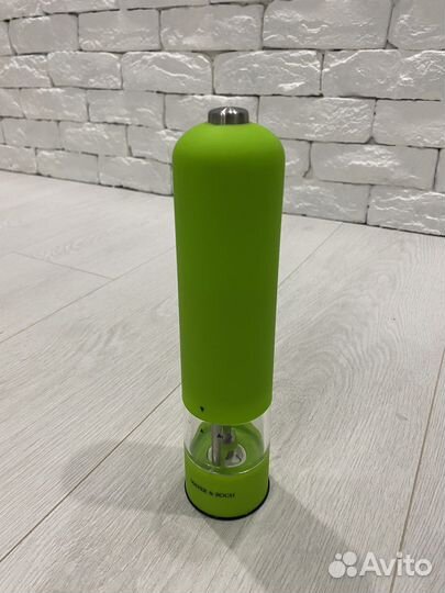 Электрическая солонка (перечница)