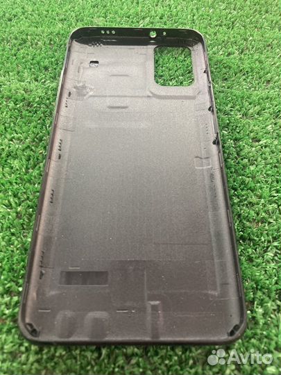 Задняя крышка на Poco M3 новая