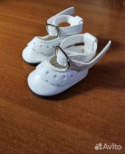 Обувь для кукол