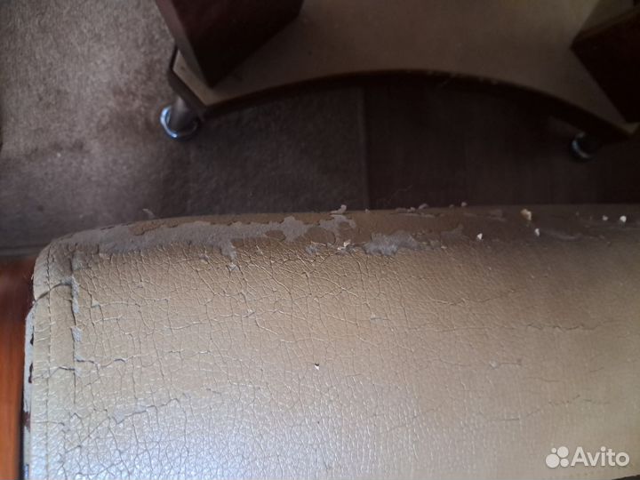 Кухонный уголок со столом и стульями бу