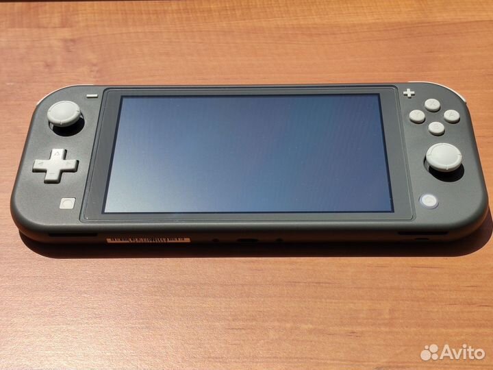 Nintendo Switch Lite 128Gb (Proшиt)
