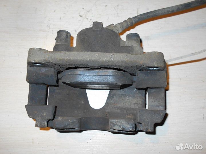 Суппорт передний правый