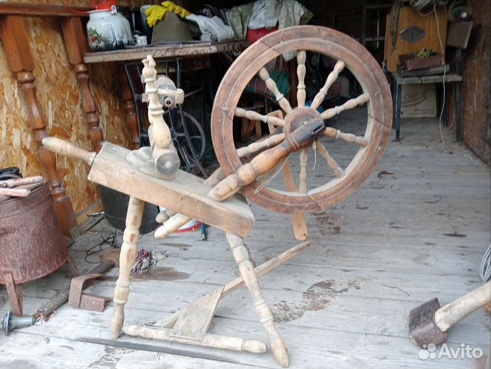 Старинные прялки