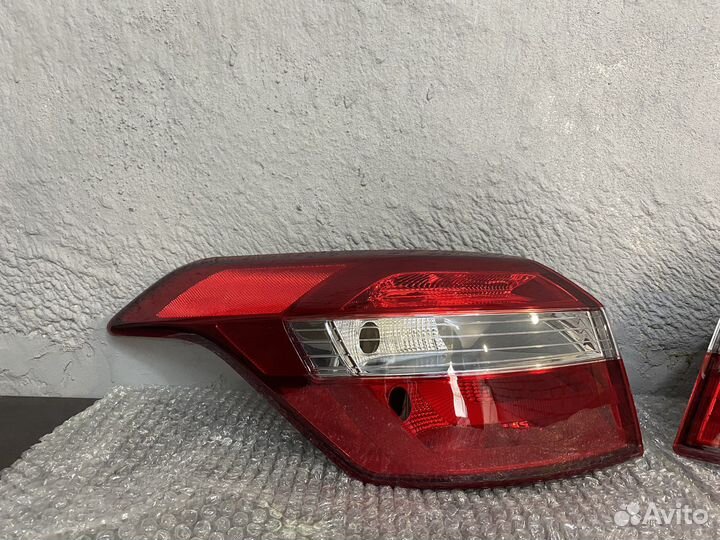 Hyundai Creta правый левый фонарь
