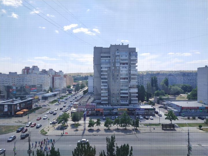 3-к. квартира, 72 м², 8/9 эт.