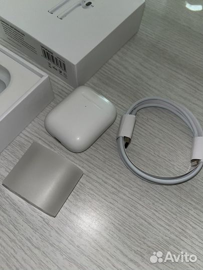 Apple airpods 2