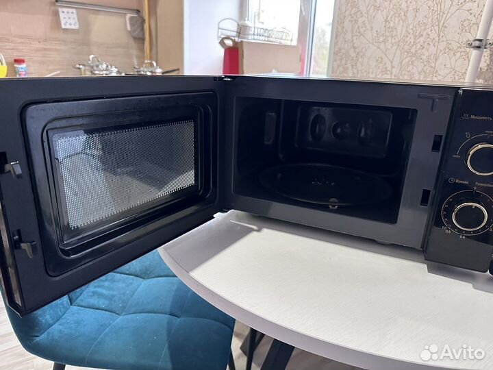 Микроволновая печь Midea