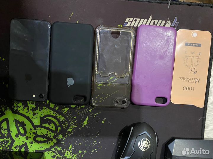 Телефон iPhone 8