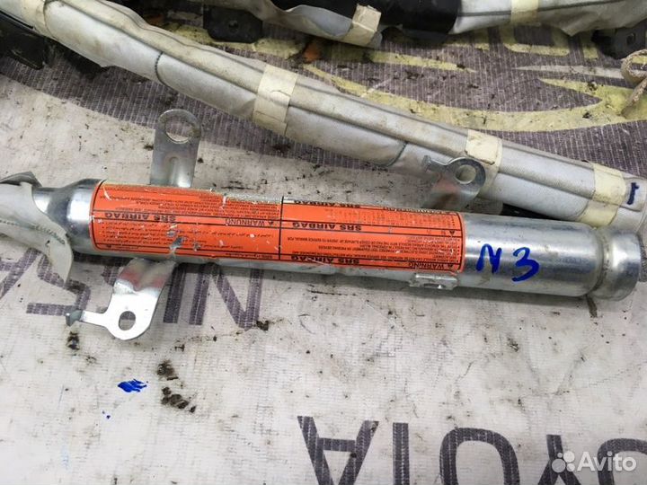 Шторка безопасности левая Mazda 3 1.6 2003-2009