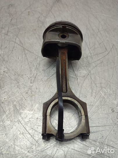 Поршень с шатуном Hyundai Sonata NF G4KA