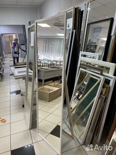 Зеркало в полный рост разное