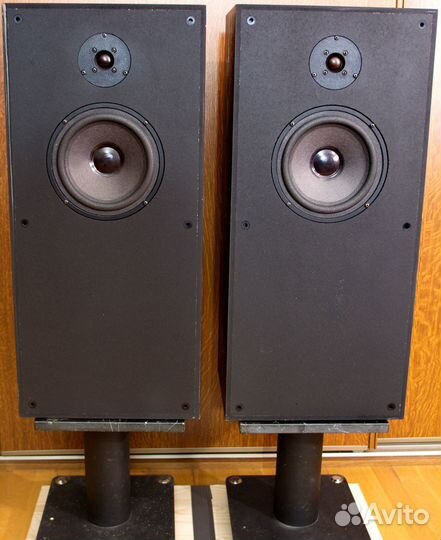 Стойки для High-End акустики