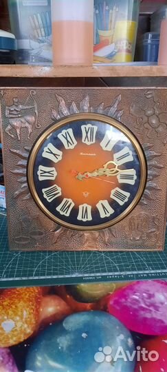 Часы ретро