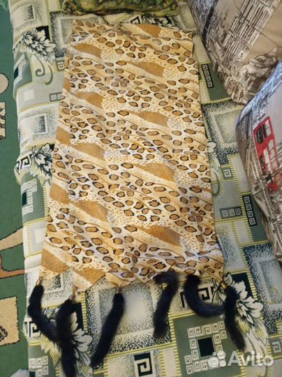 Палантин с норковыми кисточками