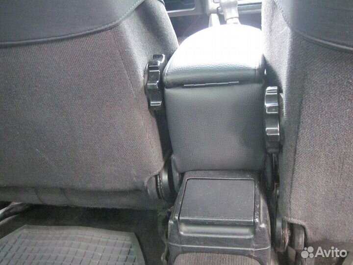 Подлокотник Audi A4B5,B6,А3 8L,8P,А4 B7,80 В4,А1В8