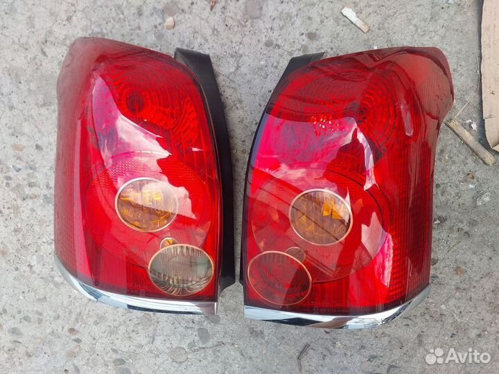 Фонарь,стоп тойота авенсис, универсал