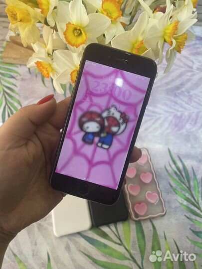 iPhone 8, 64 ГБ
