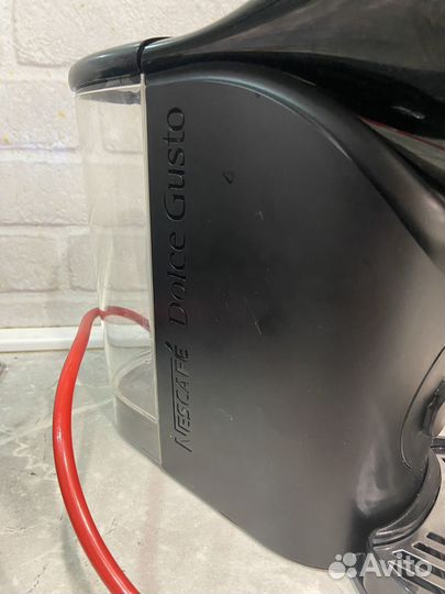 Капсульная кофемашина dolce gusto новая