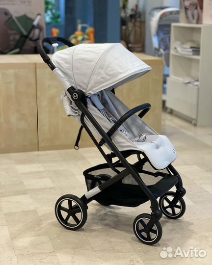 Прогулочная коляска Cybex Gold Beezy