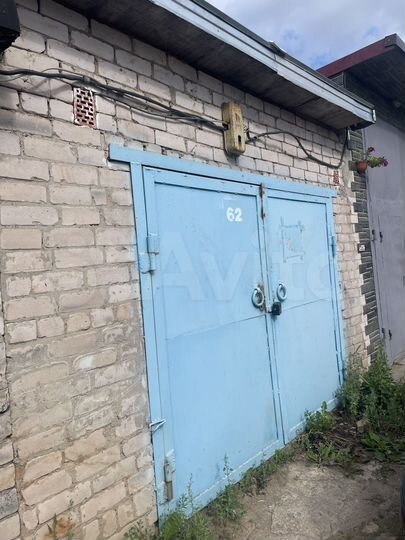 Гараж, > 30 м²