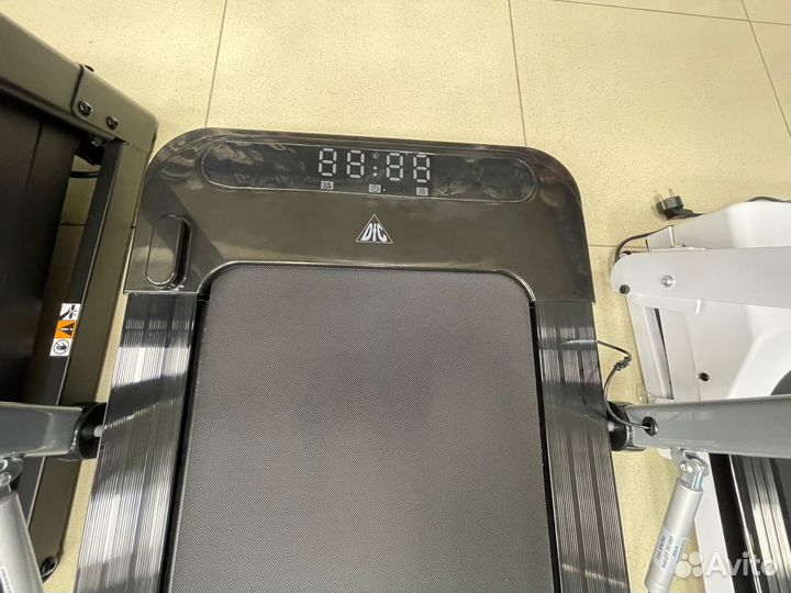 Беговая дорожка DFC libero slim, черная T100B