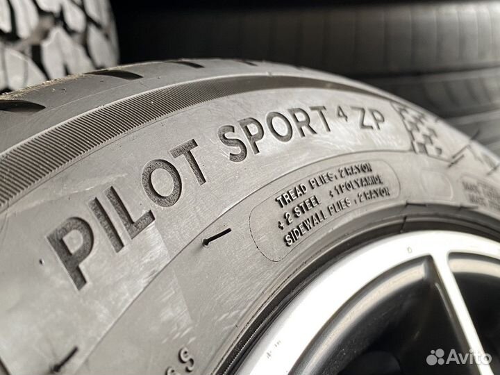 Michelin Pilot Sport 4 245/45 R18 и 275/40 R18
