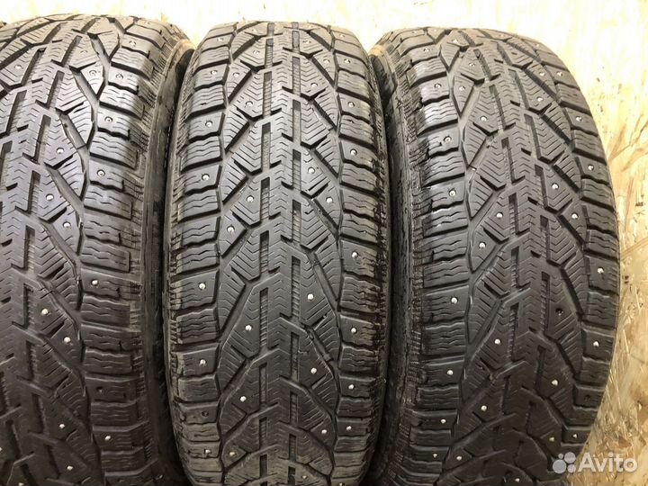 Tigar SUV Ice 215/60 R17 100T