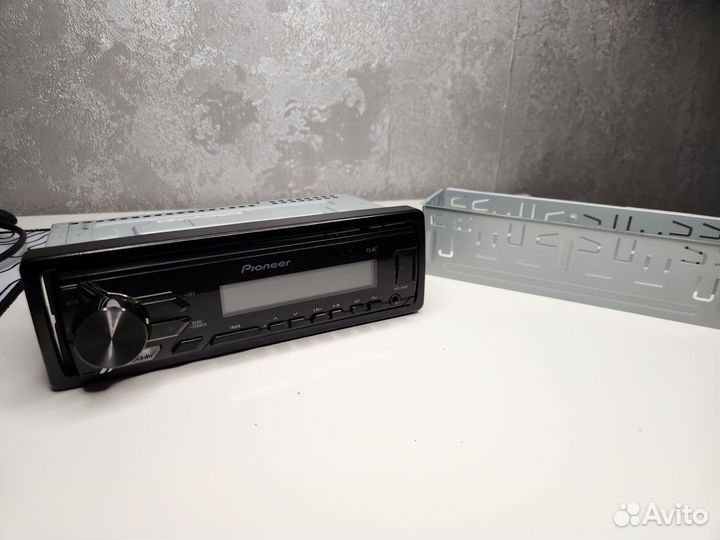 Магнитола Pioneer MVH-190UB