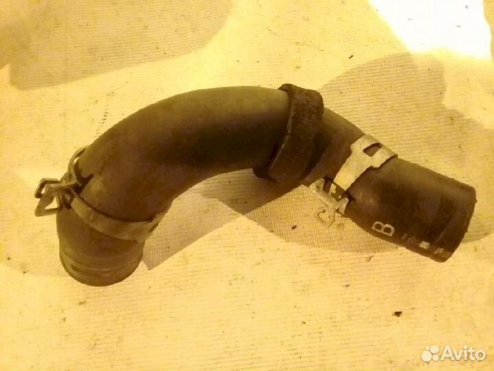 Патрубок охлаждения (радиатора) 16572-0H060нижний