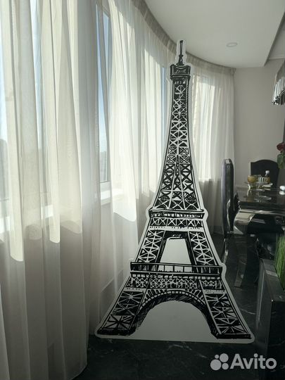 Эйфелева башня