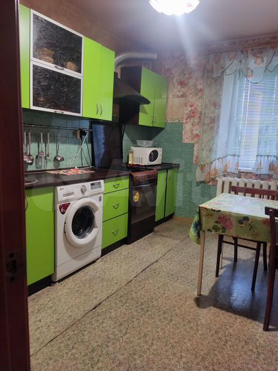 3-к. квартира, 62 м², 1/9 эт.