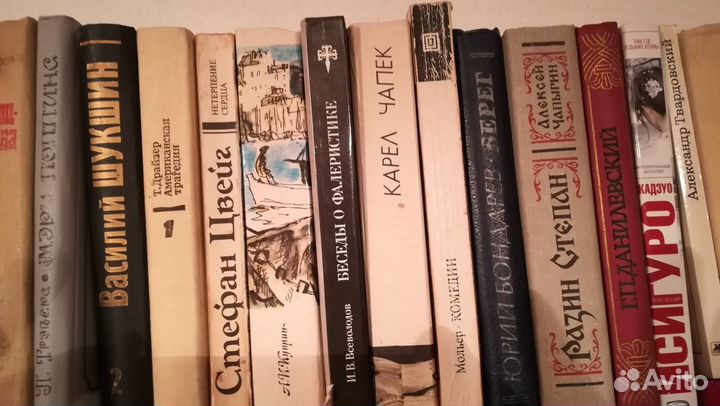 Книги художественные, энциклопедии