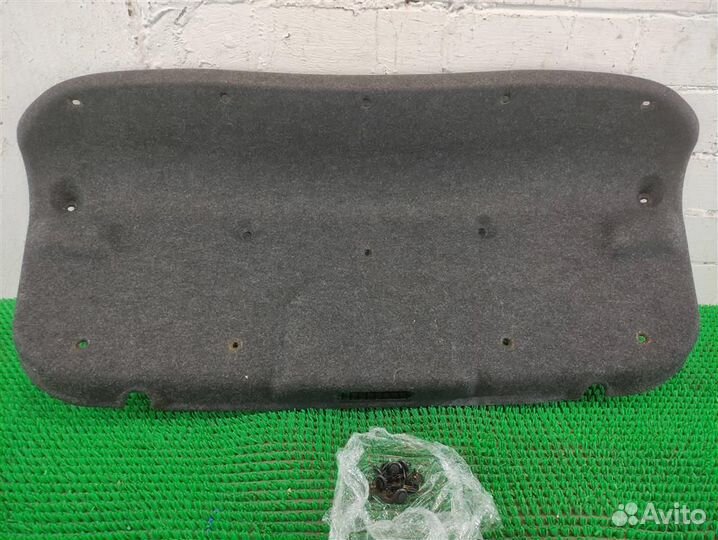 Обшивка крышки багажника Mazda 3 (BK) 2005