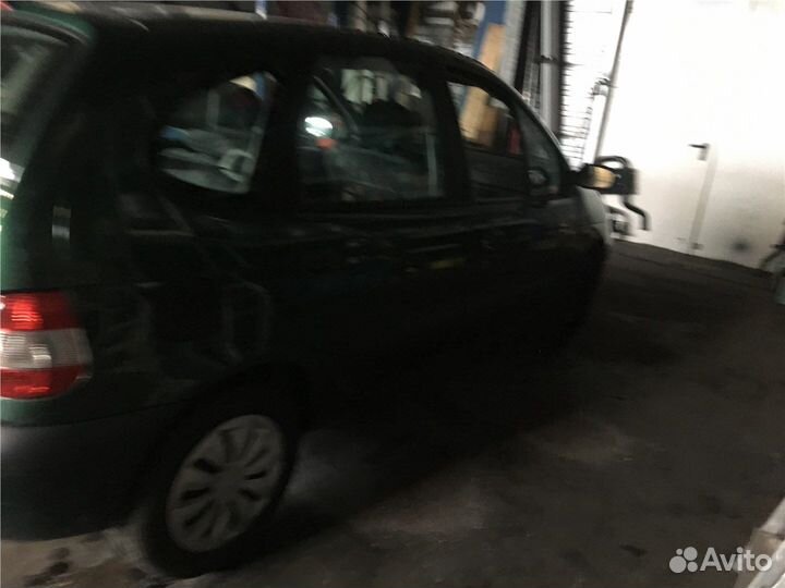 Разбор на запчасти Renault Scenic 1996-2002