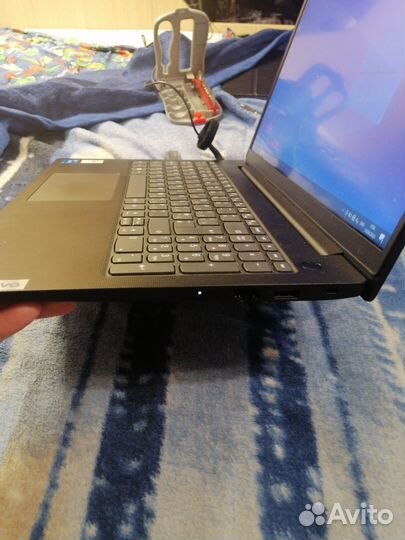 Ноутбук Lenovo i3/12/256