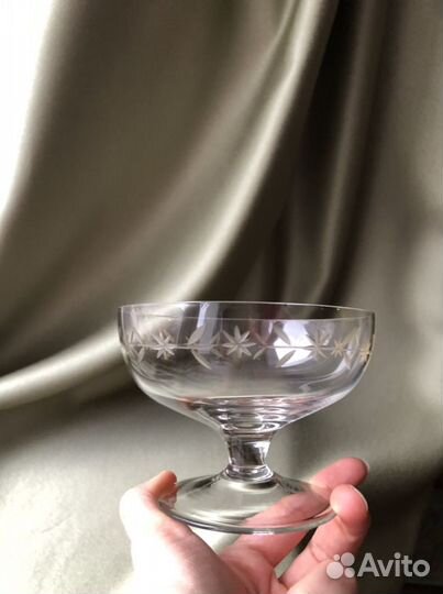 Конфетница красивая