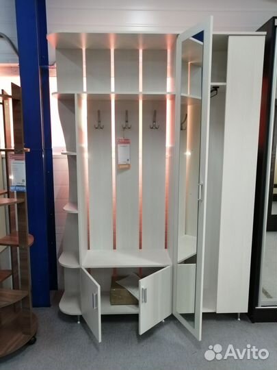 Прихожая