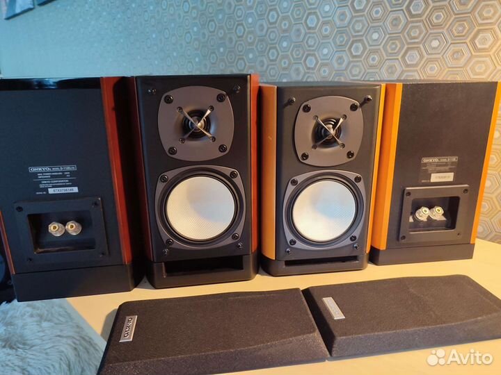 Акустика полочная Onkyo D-112E ltd