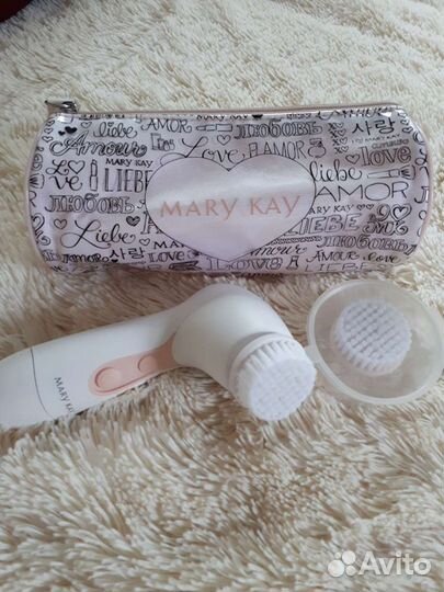 Прибор для умывания с щеточкой Mary Key