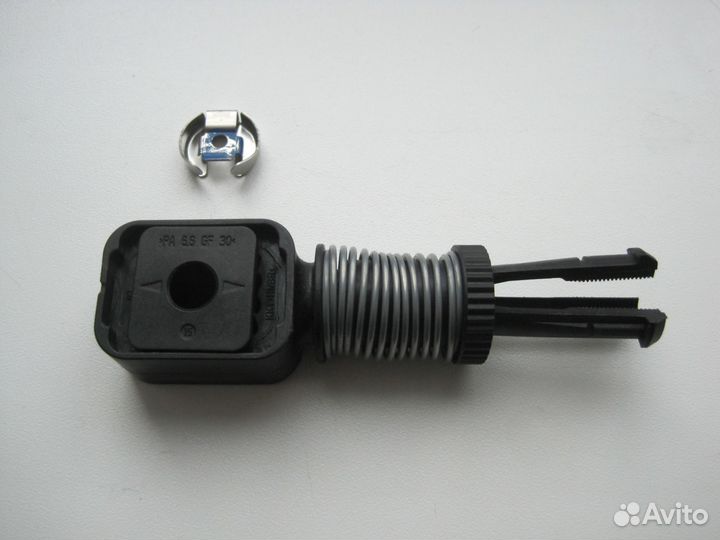 Фиксатор тяги к механической кпп golf 6