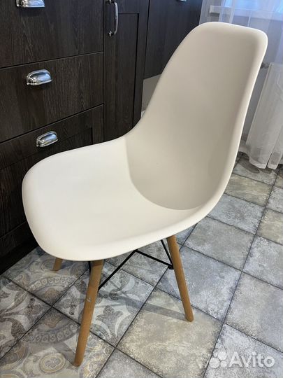 Стул eames