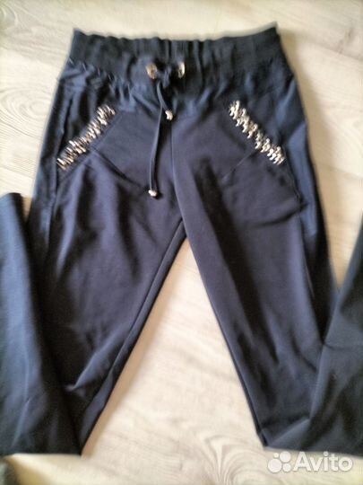 Женский спортивный костюм размер 46