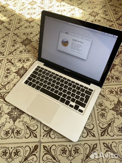 MacBook pro 13 mid 2010