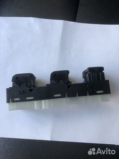 Блок управления стеклоподъемниками